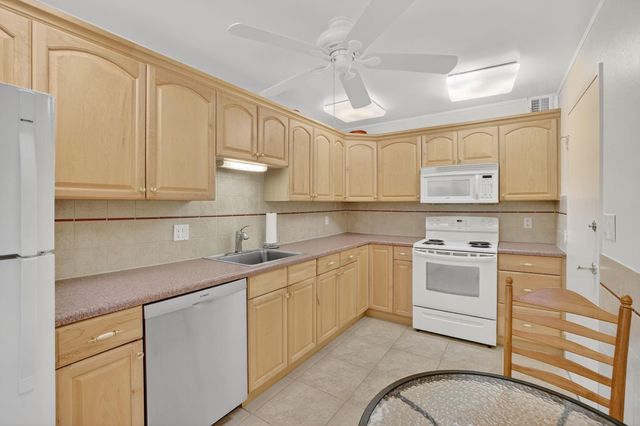 405 N Ocean Blvd 1027, Pompano Beach, FL 33062