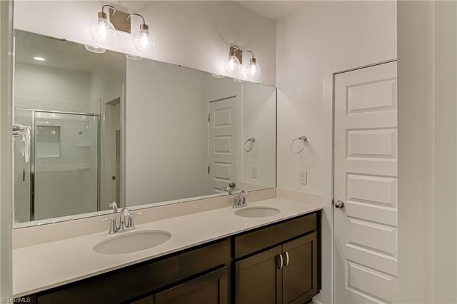 5164 Whaitley Lane, Greensboro, NC 27407