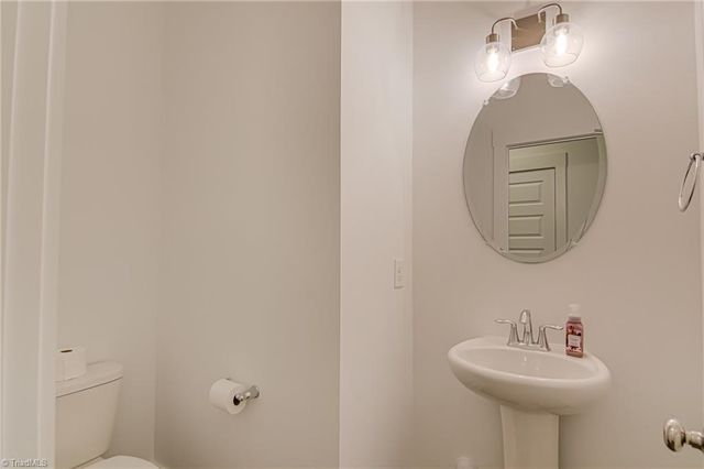 5164 Whaitley Lane, Greensboro, NC 27407