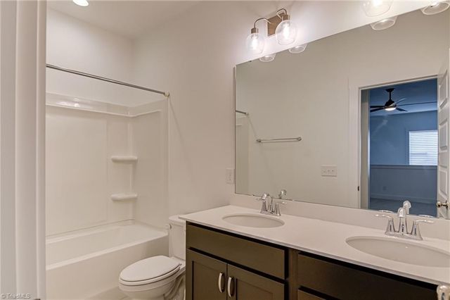 5164 Whaitley Lane, Greensboro, NC 27407