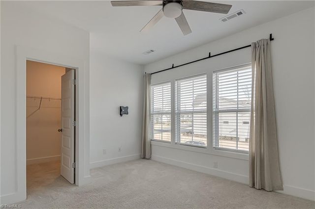 5164 Whaitley Lane, Greensboro, NC 27407