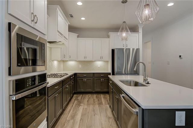 5164 Whaitley Lane, Greensboro, NC 27407