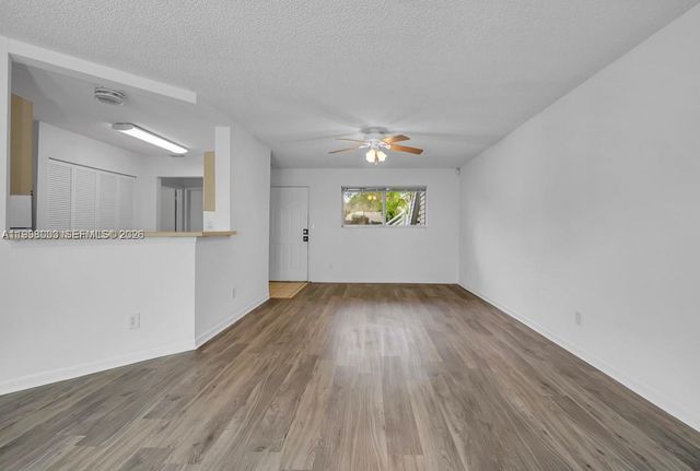 3453 NW 44th Street 104, Oakland Park, FL 33309