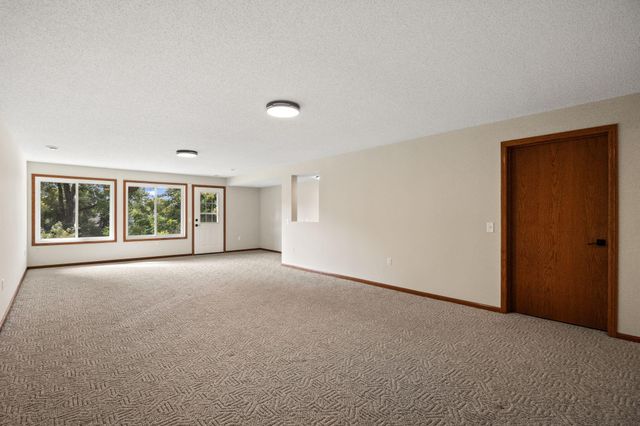 18655 Kalmar Trail, Lakeville, MN 55044