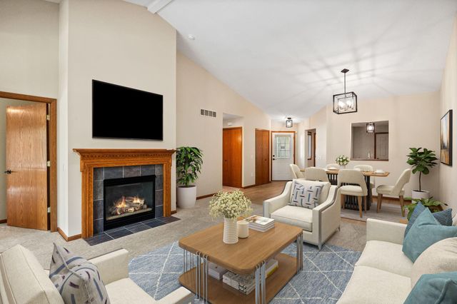 18655 Kalmar Trail, Lakeville, MN 55044