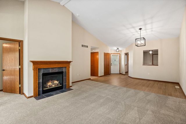 18655 Kalmar Trail, Lakeville, MN 55044