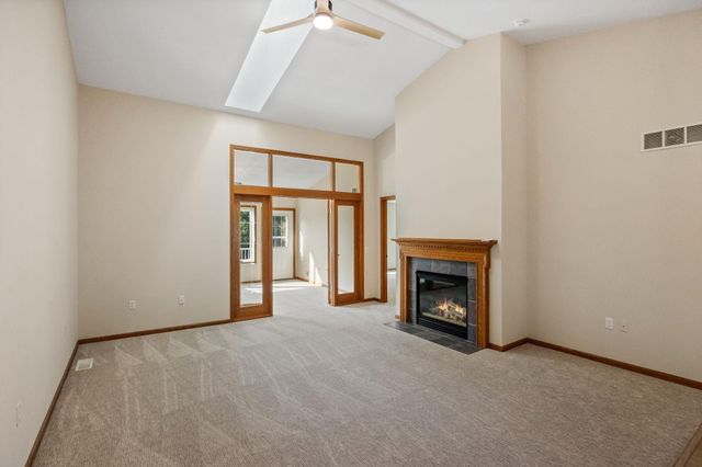 18655 Kalmar Trail, Lakeville, MN 55044
