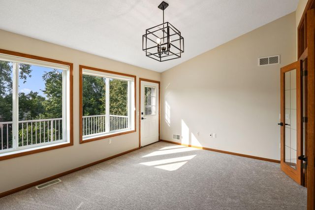 18655 Kalmar Trail, Lakeville, MN 55044