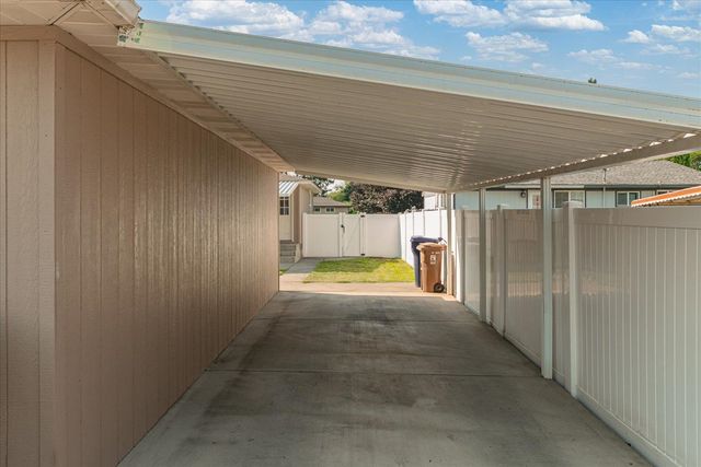 1312 W Nebraska Ave, Spokane, WA 99205