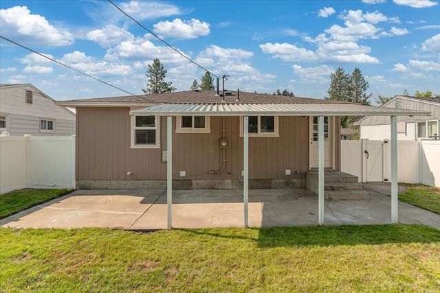 1312 W Nebraska Ave, Spokane, WA 99205