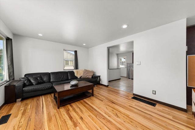 1312 W Nebraska Ave, Spokane, WA 99205