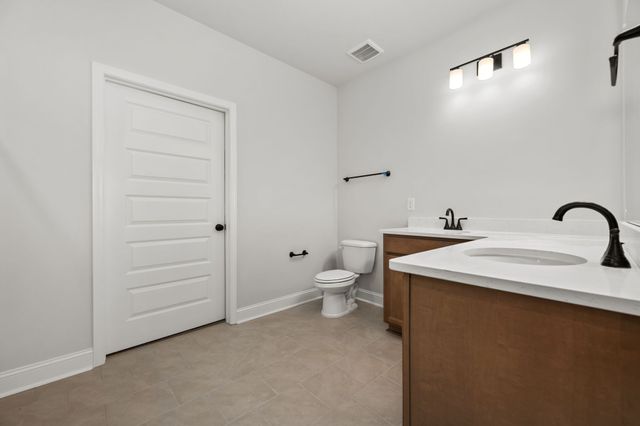 513 Rohan Dr, Murfreesboro, TN 37129