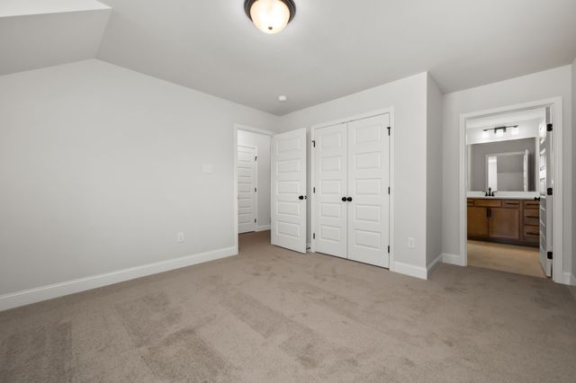 513 Rohan Dr, Murfreesboro, TN 37129