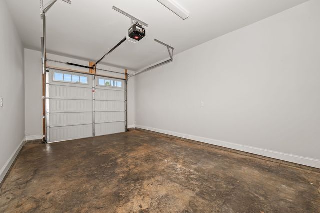 513 Rohan Dr, Murfreesboro, TN 37129