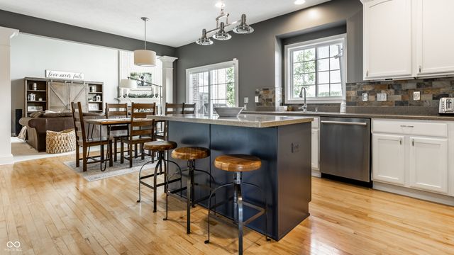 5980 Tanana Drive, Carmel, IN 46033