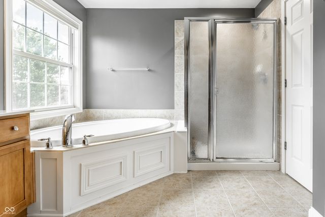 5980 Tanana Drive, Carmel, IN 46033
