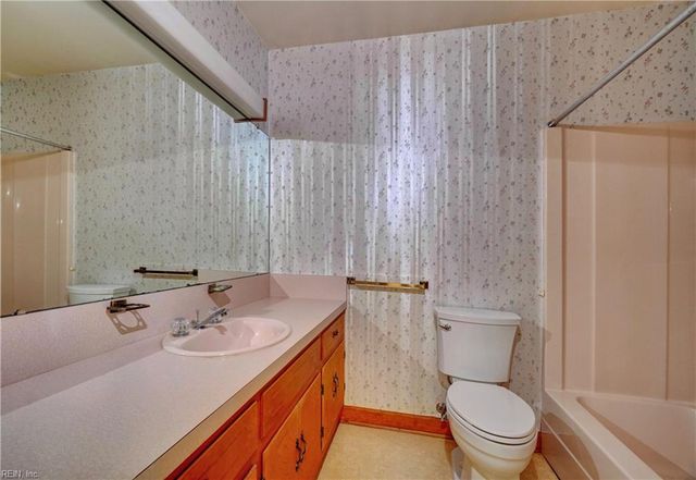 4530 Shoulders Hill RD, Suffolk, VA 23435