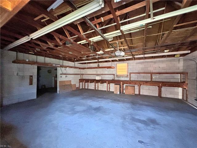 4530 Shoulders Hill RD, Suffolk, VA 23435