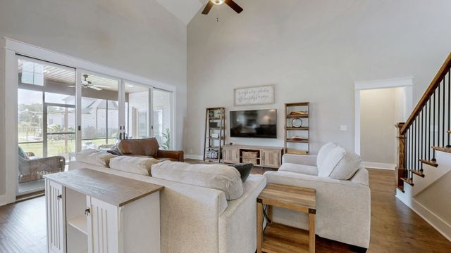 1236 Alex Walker Dr, Christiana, TN 37037