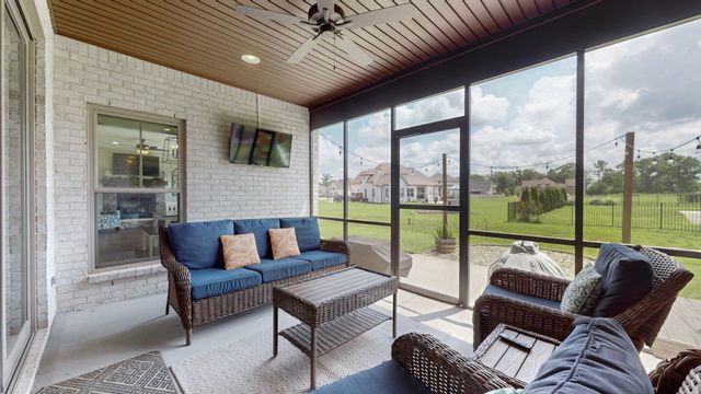 1236 Alex Walker Dr, Christiana, TN 37037