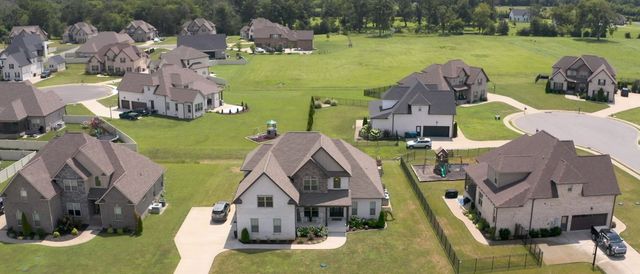 1236 Alex Walker Dr, Christiana, TN 37037