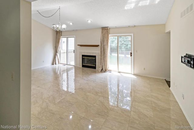 31601 Merriwood Park Drive, Livonia, MI 48152