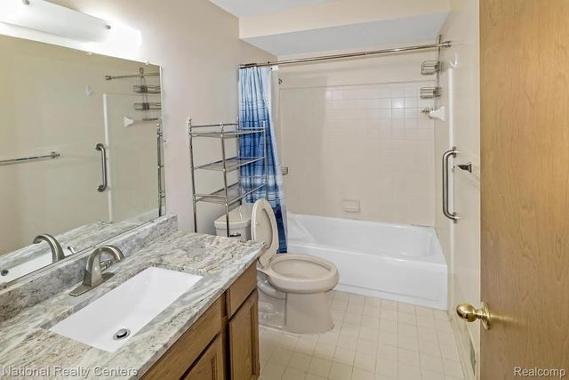 31601 Merriwood Park Drive, Livonia, MI 48152