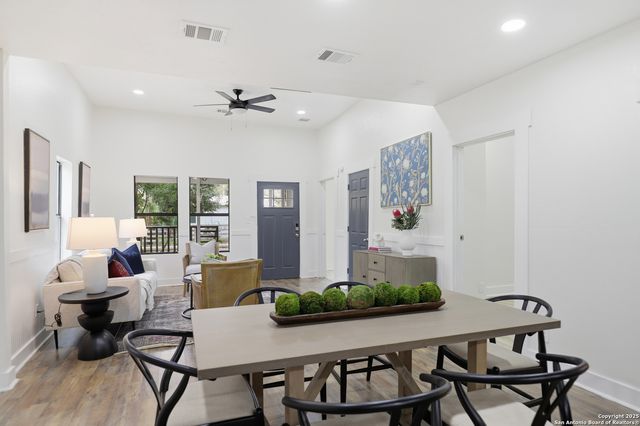 249 E French Pl, San Antonio, TX 78212