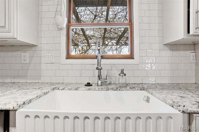 147 Holiday Drive, Edwardsville, IL 62025