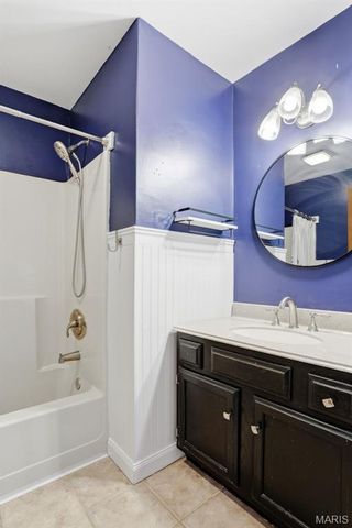 147 Holiday Drive, Edwardsville, IL 62025