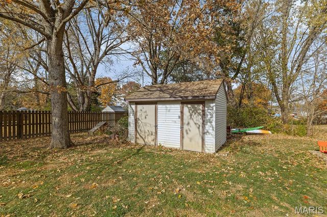 147 Holiday Drive, Edwardsville, IL 62025