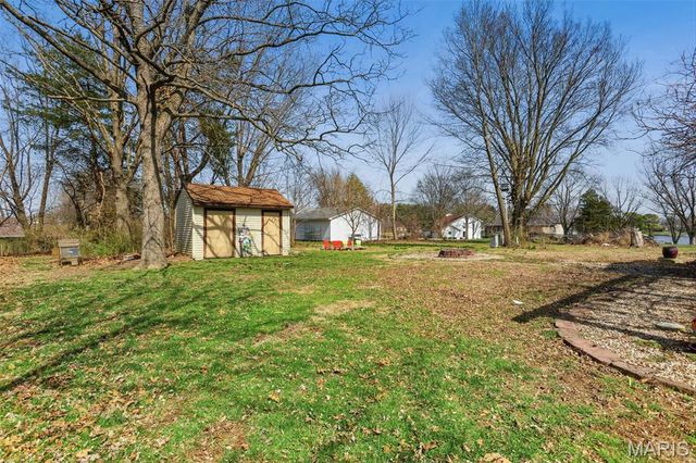 147 Holiday Drive, Edwardsville, IL 62025