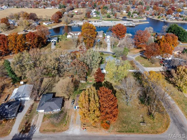 147 Holiday Drive, Edwardsville, IL 62025