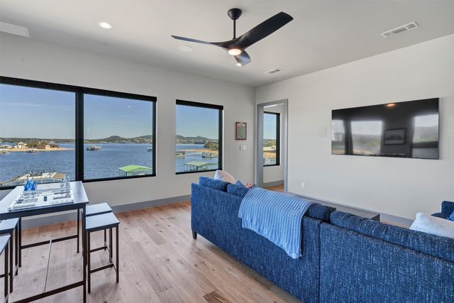 1009 Cardinal Cove, Graford, TX 76449