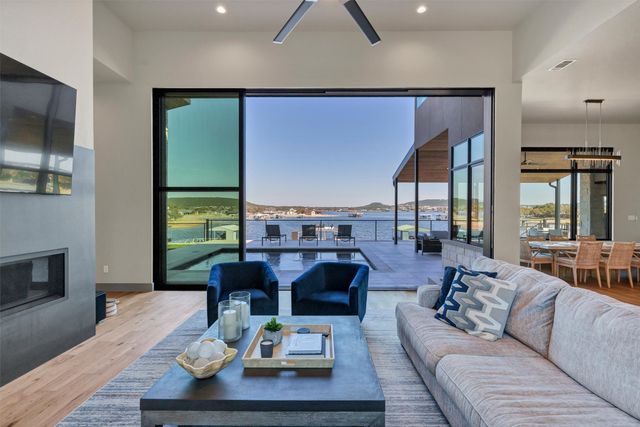 1009 Cardinal Cove, Graford, TX 76449