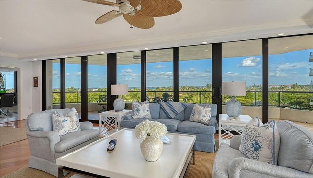 565 SANCTUARY DRIVE B506, Longboat Key, FL 34228