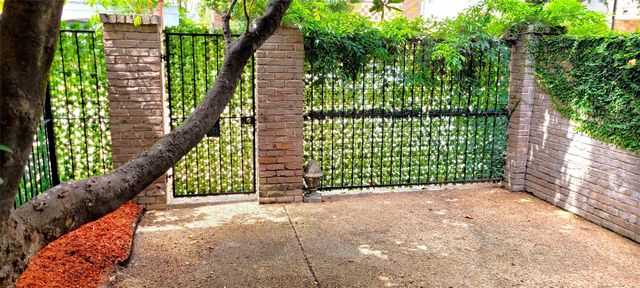 1111 Autrey Street 5, Houston, TX 77006