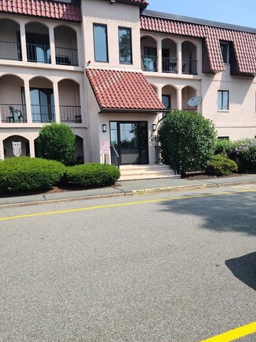 685 Oak Street 6-11, Brockton, MA 02301