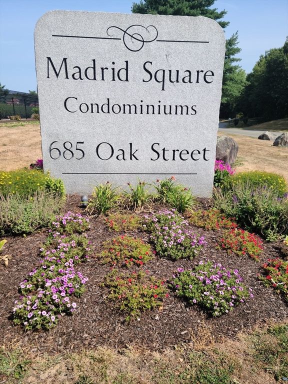 685 Oak Street 6-11, Brockton, MA 02301