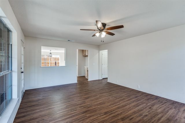 10201 Napa Valley Drive, Frisco, TX 75035