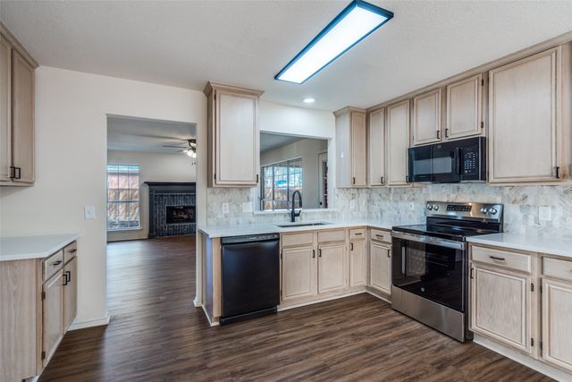 10201 Napa Valley Drive, Frisco, TX 75035