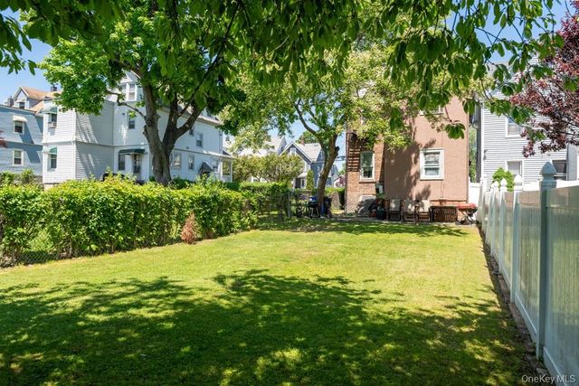 304 Lockwood Avenue, New Rochelle, NY 10801