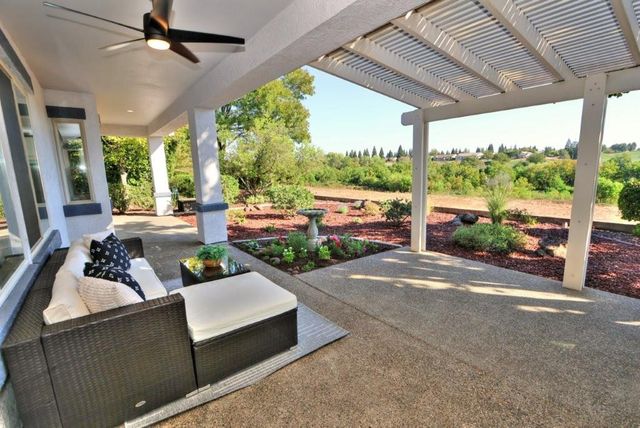 1236 Secret Lake Loop, Lincoln, CA 95648