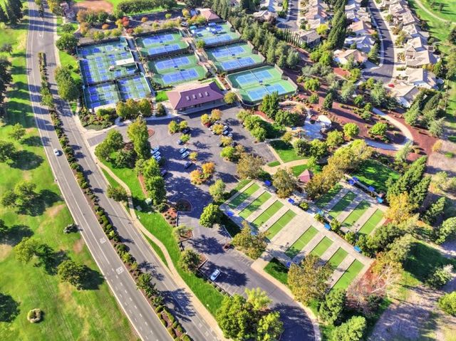 1236 Secret Lake Loop, Lincoln, CA 95648