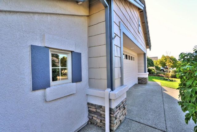 1236 Secret Lake Loop, Lincoln, CA 95648