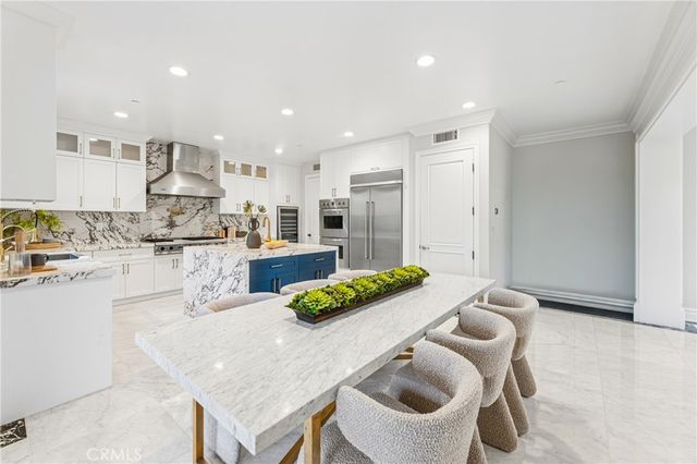 22 Crest Terrace, Irvine, CA 92603