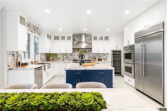 22 Crest Terrace, Irvine, CA 92603