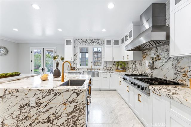 22 Crest Terrace, Irvine, CA 92603