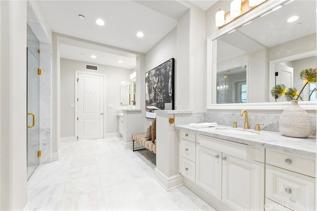 22 Crest Terrace, Irvine, CA 92603