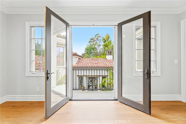 22 Crest Terrace, Irvine, CA 92603